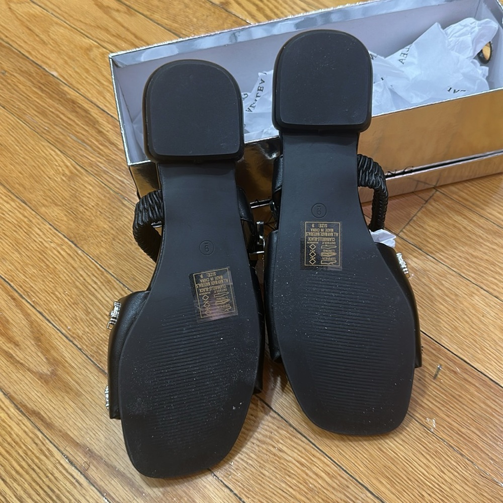 New Azaelea Wang studded sandals size 9 - Picture 4 of 4